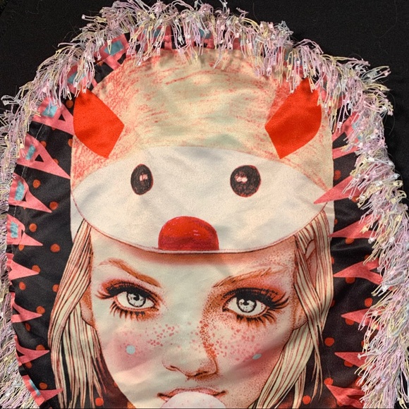 Trendy Sweatshirt Sequined Sleeves S/M - Picture 3 of 4